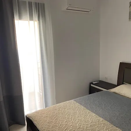 Irini 아파트 하니오티