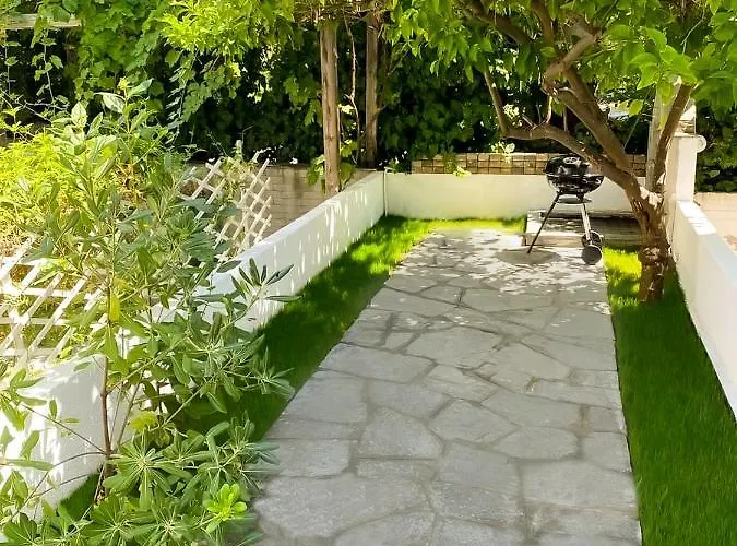 דירה Irini חניוטי